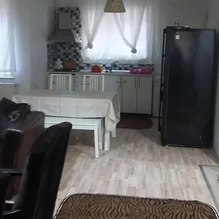 Zt Homes Osmanbey Apartamento